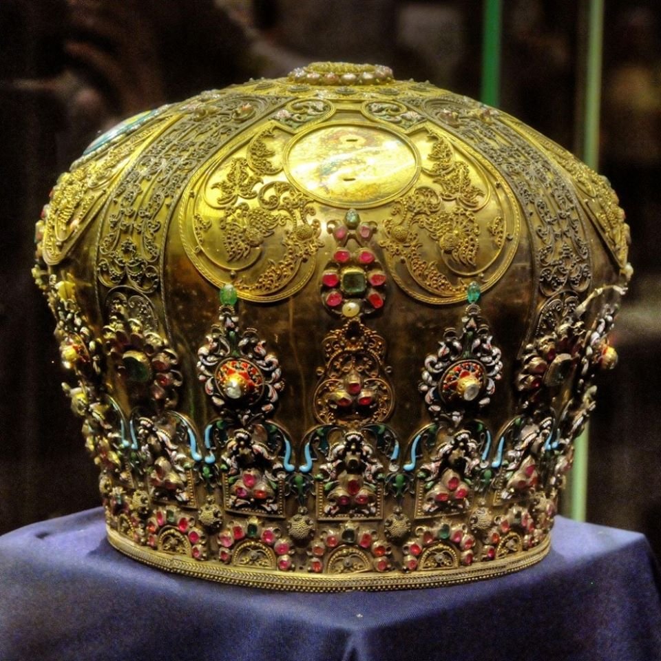 Круната на св. Климент Охридски